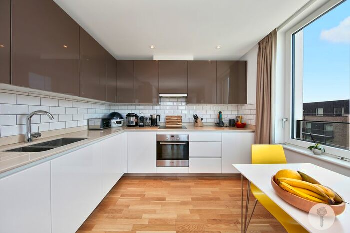 2 Bedroom Flat To Rent In Verna House, Stratford, London, E20