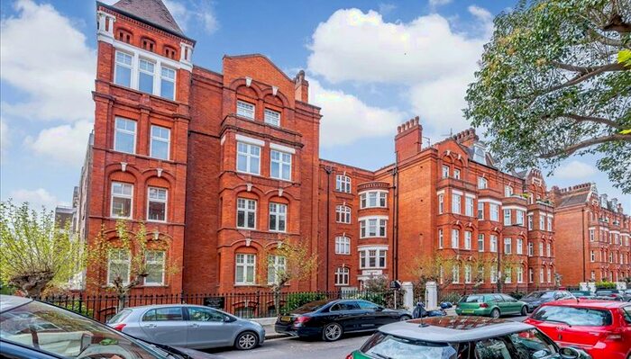 1 Bedroom Flat To Rent In Hamlet Gardens, Ravenscourt Park, W6
