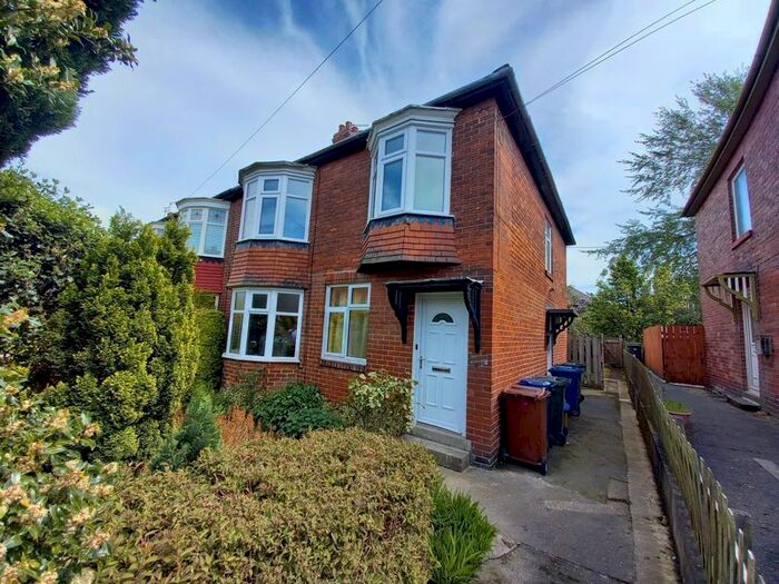 3 Bedroom Flat To Rent In Ovington Grove, Fenham, Newcastle Upon Tyne, NE5