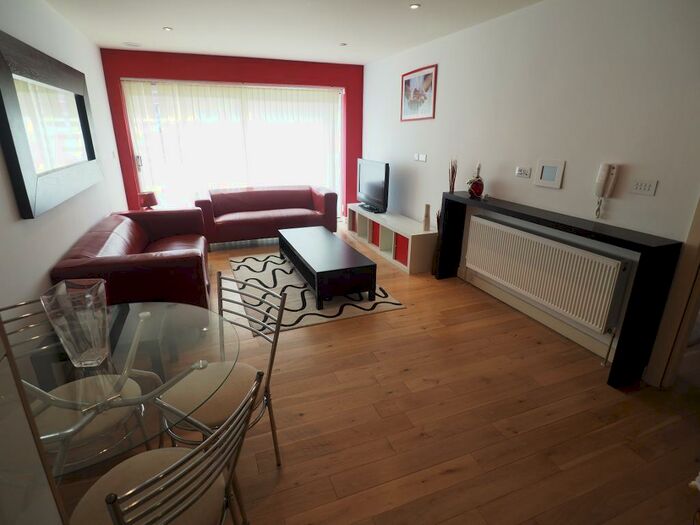 2 Bedroom Apartment To Rent In Dock Street, Hull, HU1