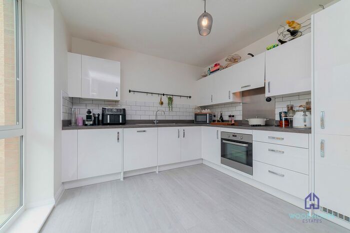 1 Bedroom Flat For Sale In Cat Hill, Barnet, EN4