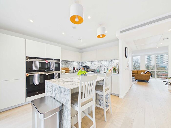 2 Bedroom Flat For Sale In Brandon House, Hilary Mews, SE1