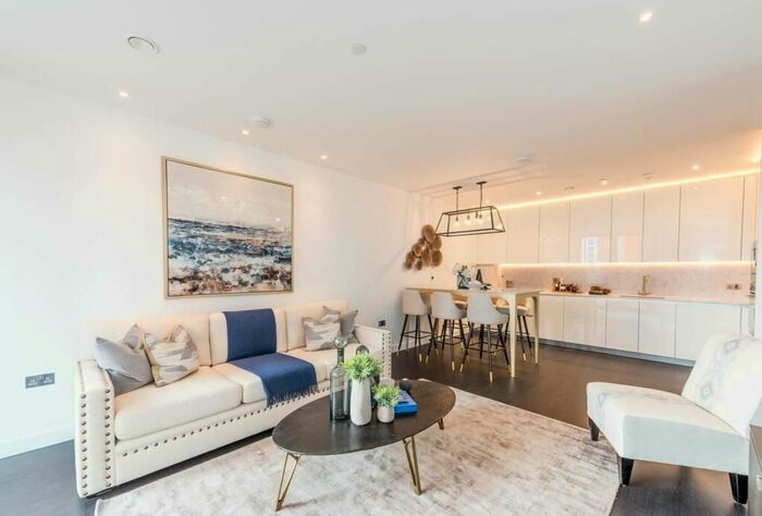 3 Bedroom Flat To Rent In Thornes House, The Residence, Nine Elms, London, SW11