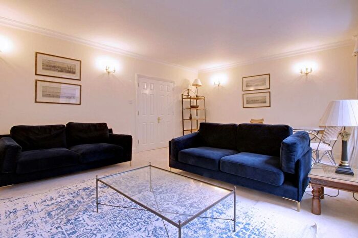 2 Bedroom Flat To Rent In Carter Lane, London, EC4V