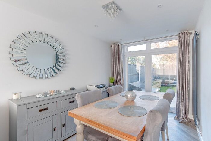 3 Bedroom Terraced House For Sale In Reyde Close, Webheath, Redditch, B97