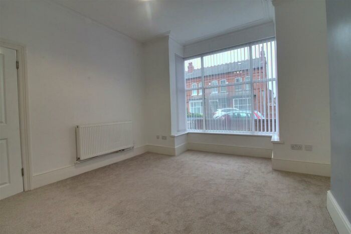 4 Bedroom Terraced House To Rent In Willows Crescent, Cannon Hill, Edgbaston, B12