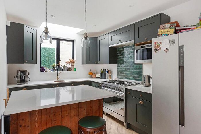 3 Bedroom Terraced House To Rent In Blenheim Road, London, SE20