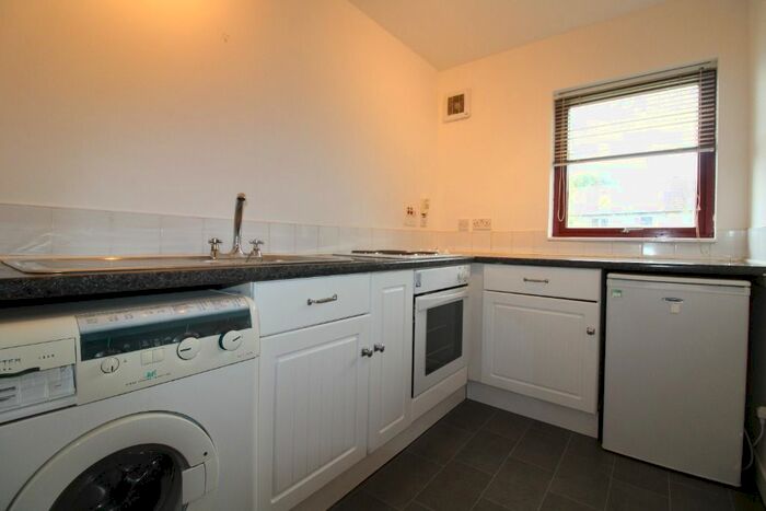 1 Bedroom Flat To Rent In Ashley Road, Polmont, FK2