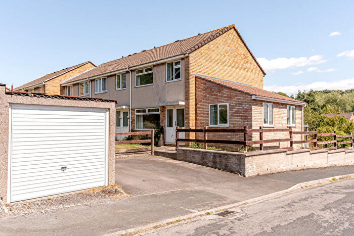 3 Bedroom End Of Terrace House For Sale In Elm Close, Little Stoke, Bristol, BS34