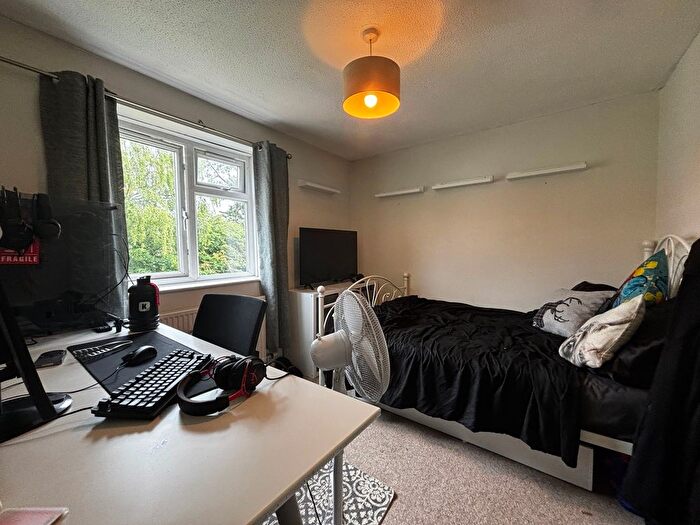 3 Bedroom Semi Detached House To Rent In Highfields Approach Dursley, Dursley, GL11
