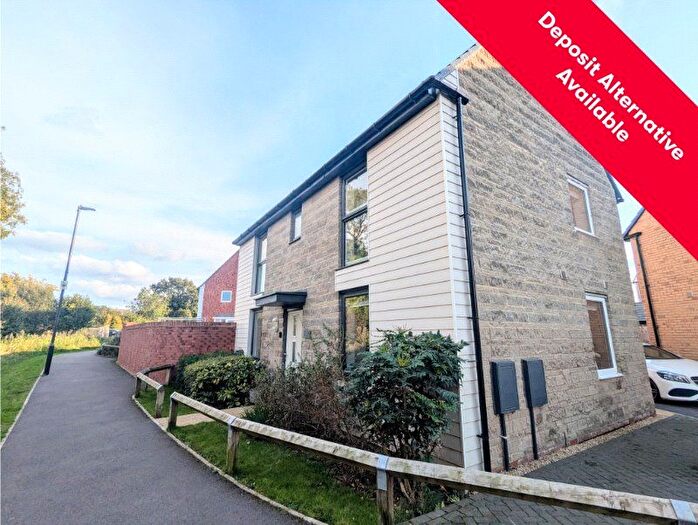 3 Bedroom Detached House To Rent In Dowsell Way, Yate, Bristol, Gloucestershire, BS37