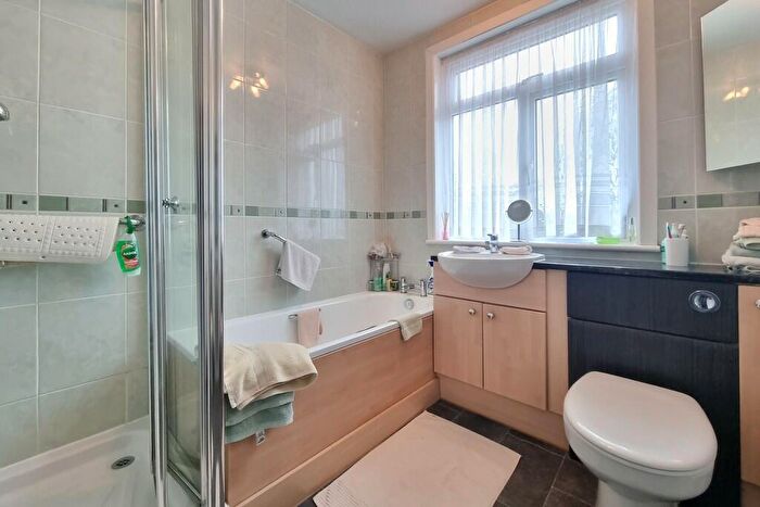 3 Bedroom End Of Terrace House For Sale In Drayton, Hampshire, PO6