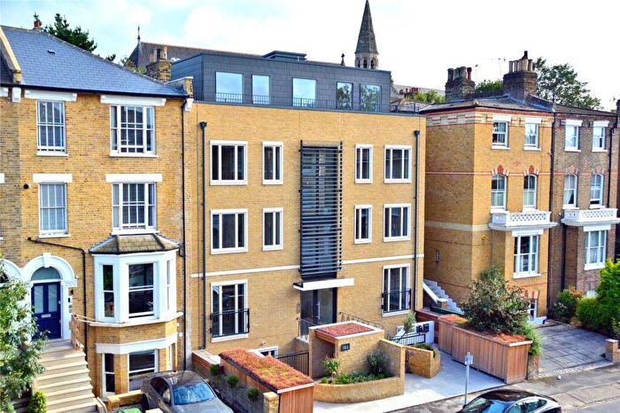 2 Bedroom Apartment For Sale In Bennett Park, Blackheath, London, SE3