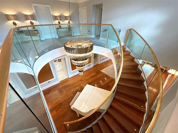 5 Bedroom Detached House For Sale In Congleton Road, Alderley Edge, SK9