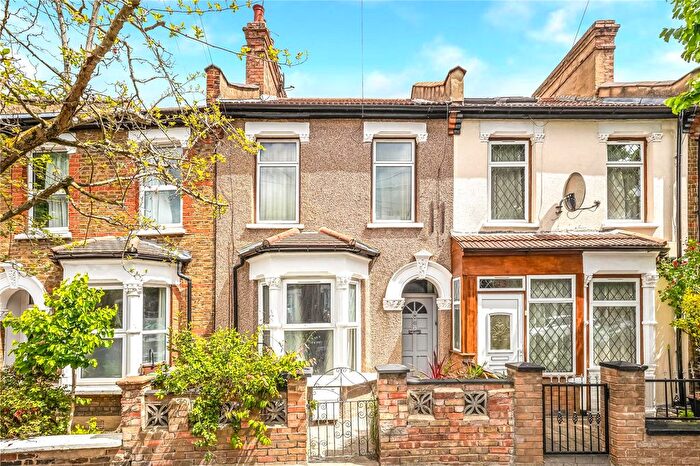 1 Bedroom Flat To Rent In Borwick Avenue, London, E17