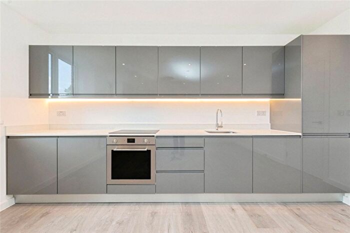 2 Bedroom Flat For Sale In Stafford Road, Wallington, SM6