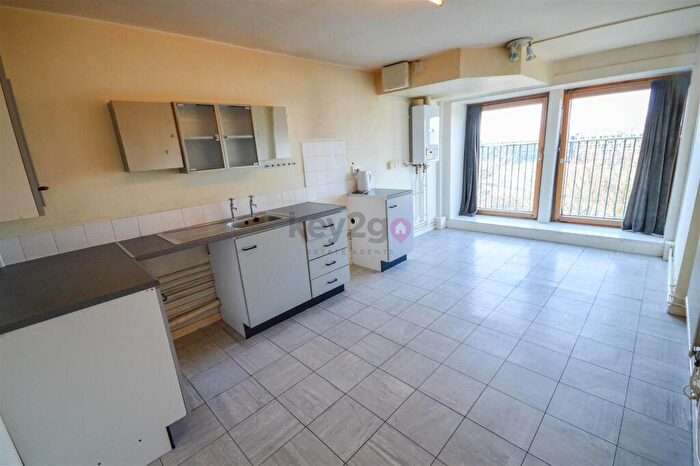 2 Bedroom Flat For Sale In High Pavement Row, Sheffield, S2