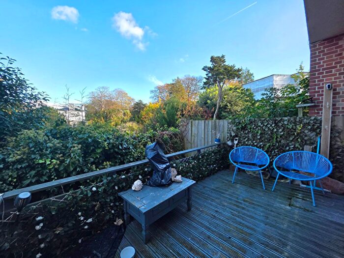 2 Bedroom Flat To Rent In Meadfoot Lane, Torquay, TQ1