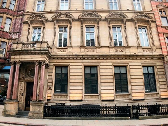 2 Bedroom Apartment To Rent In Park Row, LS1