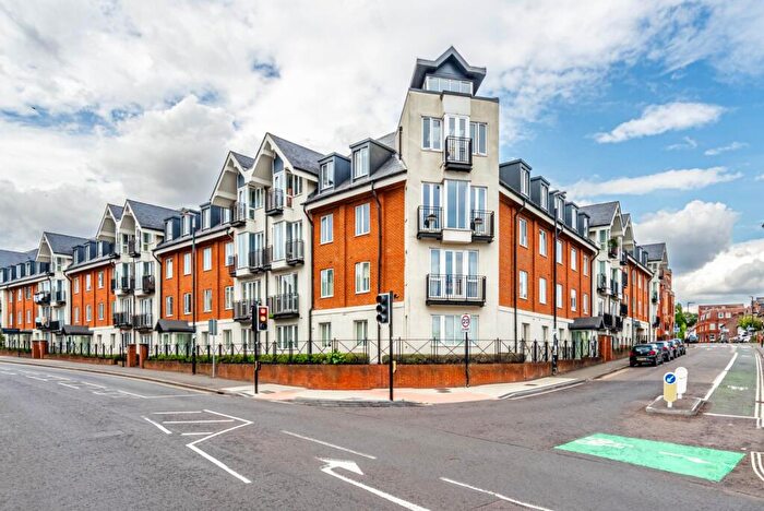 2 Bedroom Apartment For Sale In Marlborough Road, St. Albans, Hertfordshire, AL1