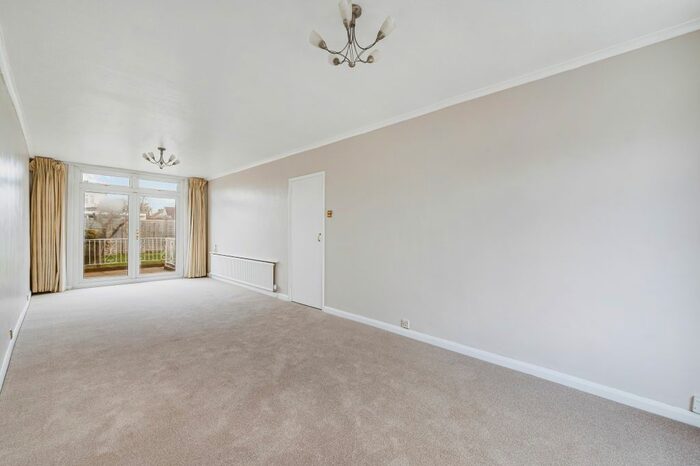 3 Bedroom End Of Terrace House To Rent In Lyndhurst Avenue, Whitton, Twickenham, TW2