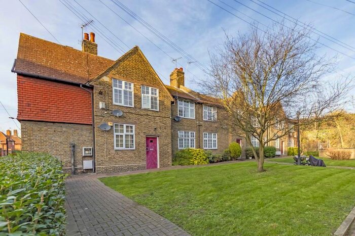 1 Bedroom Flat To Rent In Fitzneal Street, London, W12