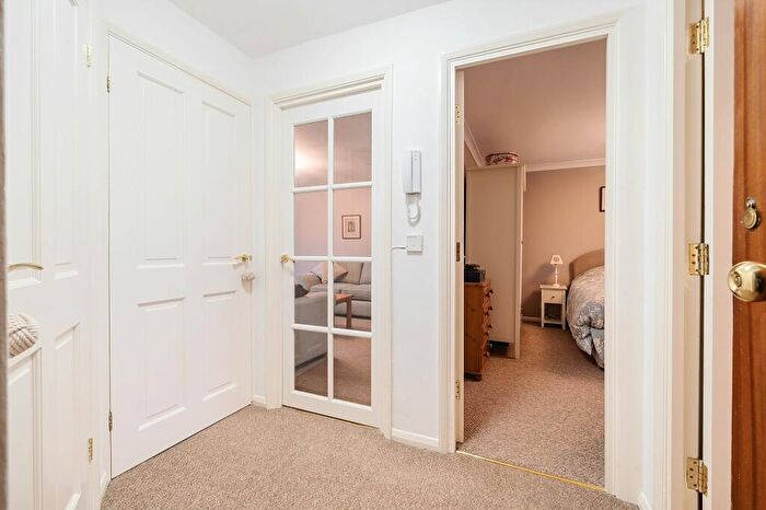 2 Bedroom Flat For Sale In Coppice Drive, Coppice Court Coppice Drive, HG1