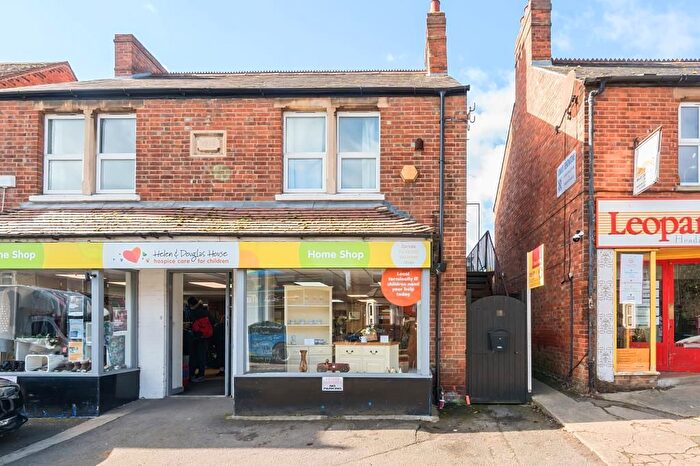 2 Bedroom Flat To Rent In Windmill Road, Headington, OX3