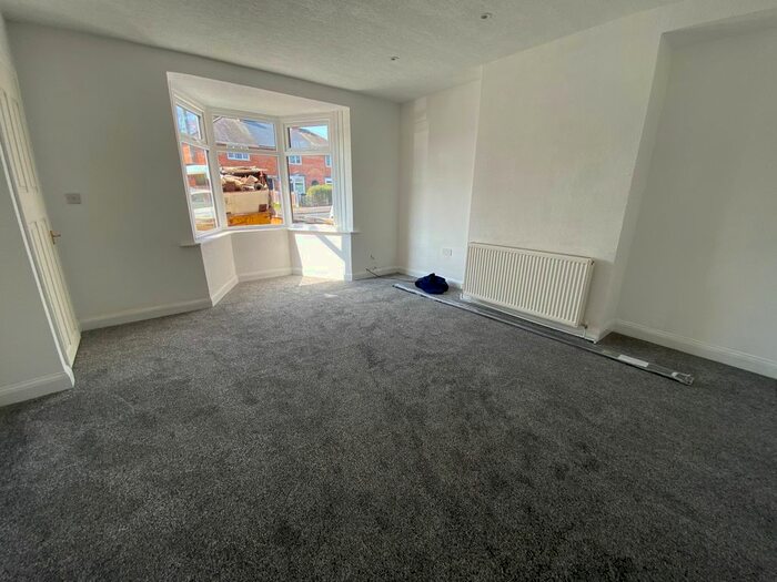 3 Bedroom End Of Terrace House To Rent In Ellerton Road, Birmingham, B44