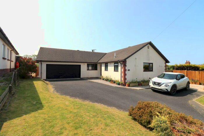 3 Bedroom Bungalow For Sale In Bridgerule, Holsworthy, EX22