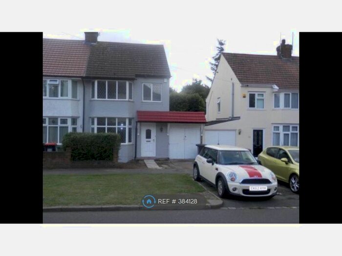 3 Bedroom Semi-Detached House To Rent In Ridgeway Avenue, Dunstable LU5