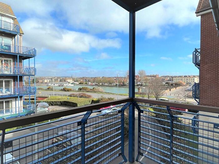 2 Bedroom Flat To Rent In Corscombe Close, Weymouth, DT4