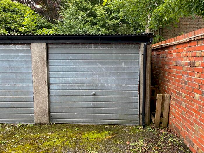 Garage / Parking To Rent In Dixwell Road, Folkestone, CT20