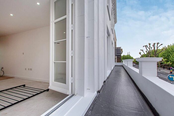 Studio To Rent In St Johns Hill, St John's Hill, London, SW11