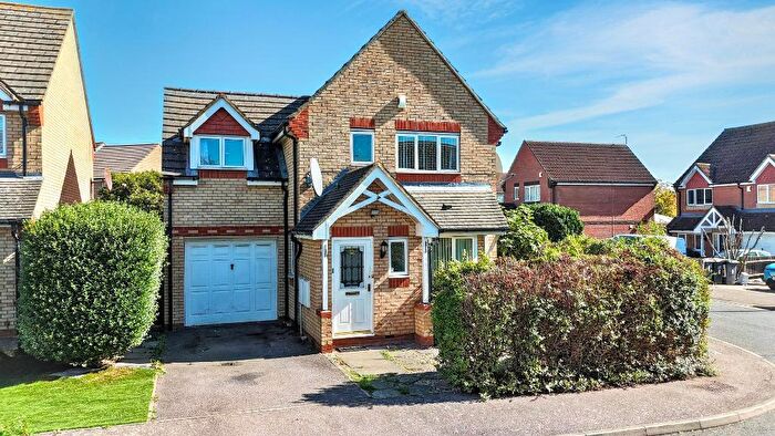 3 Bedroom Detached House For Sale In Comet Drive, Shortstown, Bedford, MK42
