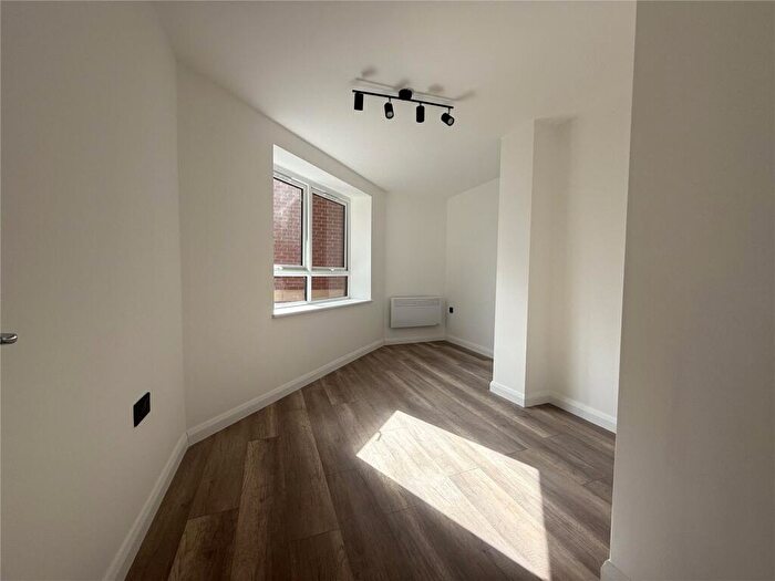2 Bedroom Apartment To Rent In Old Town Court, - High Street, Old Town, SN1