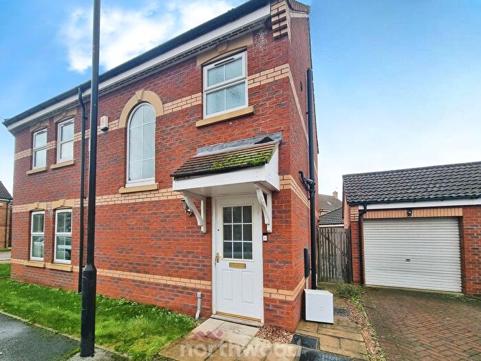 3 Bedroom Semi-Detached House To Rent In Vulcan Mews, Auckley, Doncaster, DN9