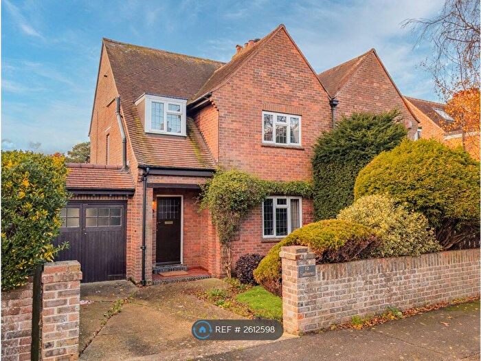 3 Bedroom Semi-Detached House To Rent In Southern Road, Lymington, SO41