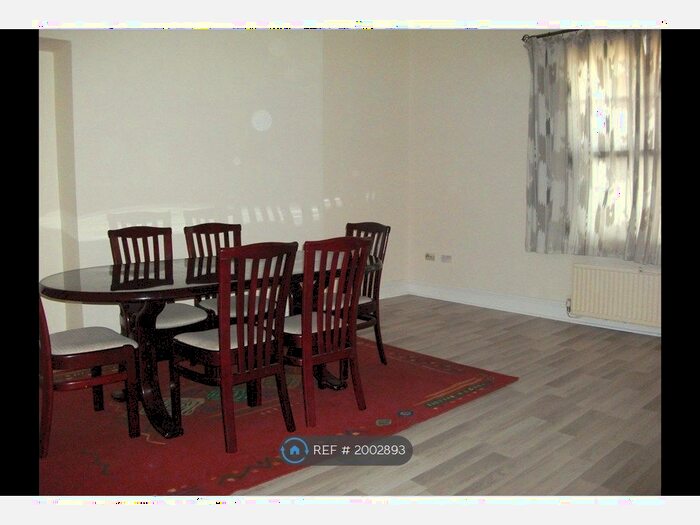 4 Bedroom Flat To Rent In Anlaby Road, Hull, HU3