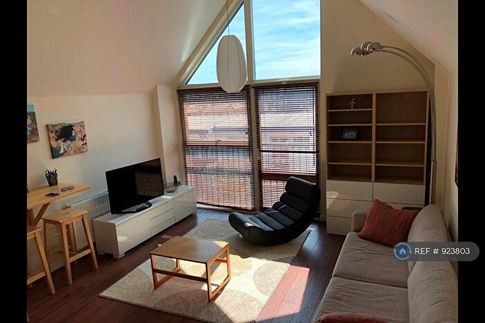 1 Bedroom Flat To Rent In Dragonfly Place, Brockley, SE4