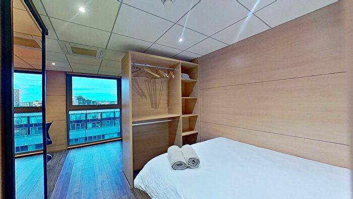 Studio To Rent In Regent Street, Leeds, LS2