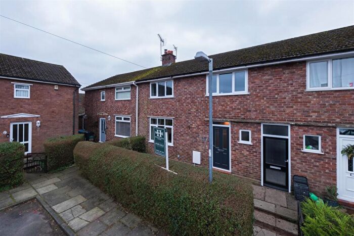 3 Bedroom Terraced House For Sale In Chesnut Close, Northwich, CW8