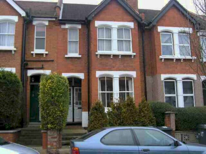2 Bedroom Flat To Rent In Albert Road, Hendon, NW4