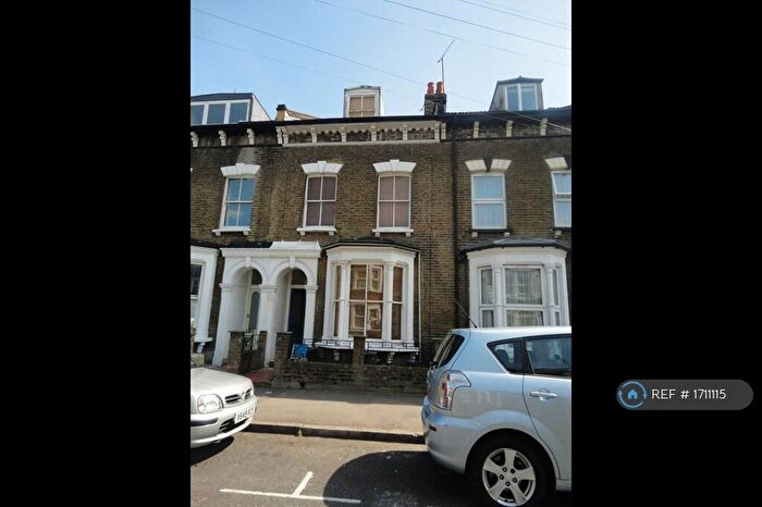 3 Bedroom Maisonette To Rent In Brenthouse Road, London, E9