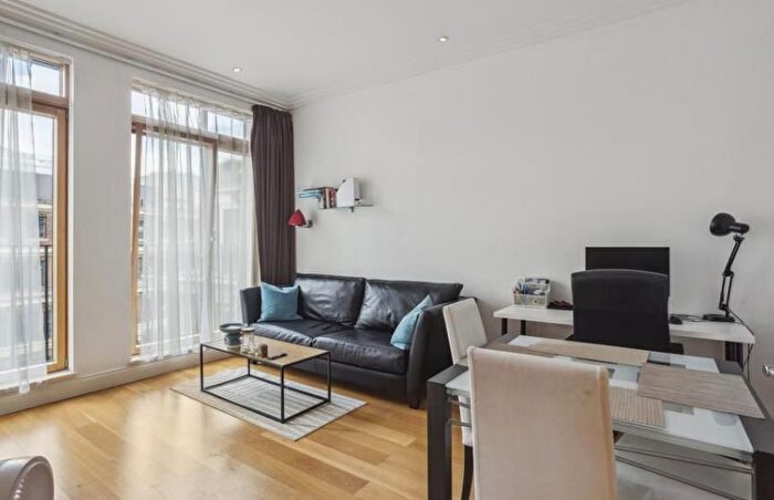 1 Bedroom Flat To Rent In Porchester Place, Paddington, London, W2