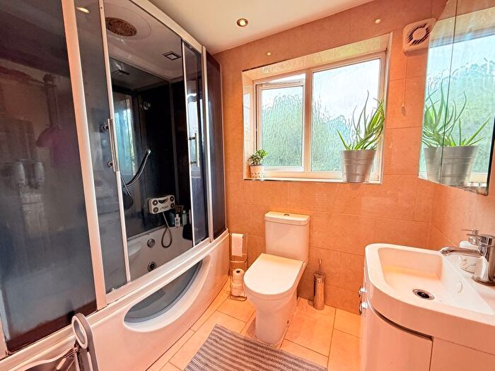 3 Bedroom End Terrace House For Sale In Greenhill Gardens, Northolt, UB5