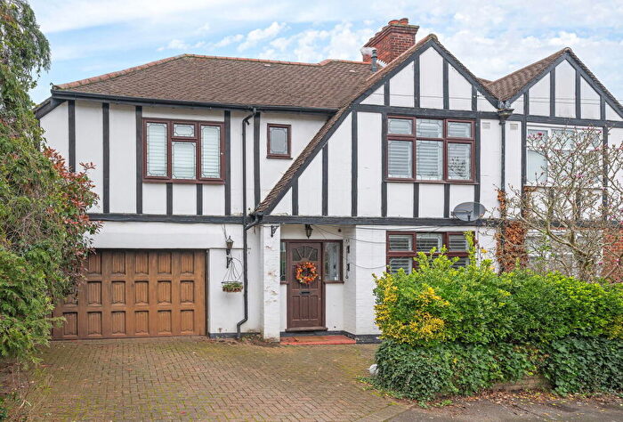 5 Bedroom Semi Detached House For Sale In Johns Lane, Morden, SM4