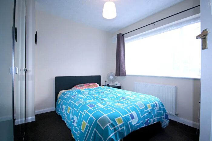 2 Bedroom Flat To Rent In Glenwood Close, Harrow, HA1
