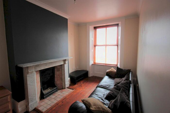 1 Bedroom Flat To Rent In Wostenholm Road, Sheffield, S7