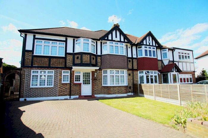 4 Bedroom Semi-Detached House To Rent In St. Pauls Close, Hounslow, TW3